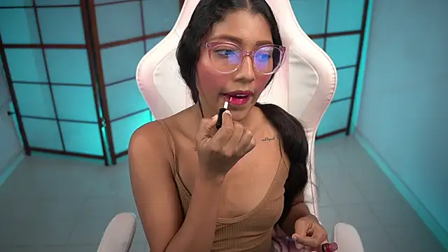 small emilie online show from November 9, 2:21 pm