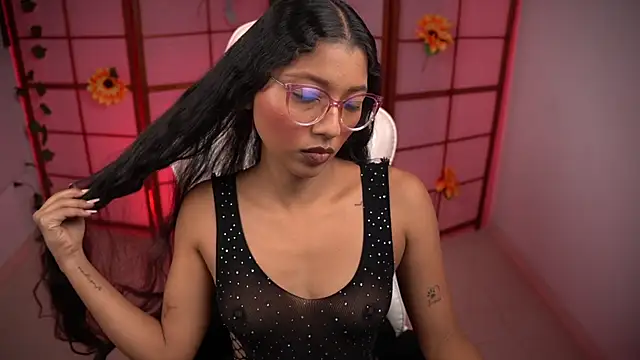 small emilie online show from October 20, 1:22 pm