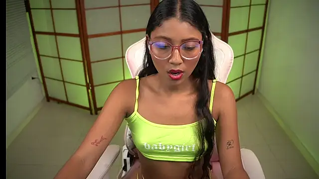 small emilie online show from November 19, 1:55 pm