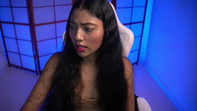 small emilie online show from November 22, 1:43 pm