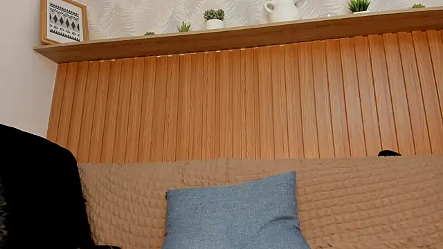  karla Brunette  online show from April 16, 9:39 pm