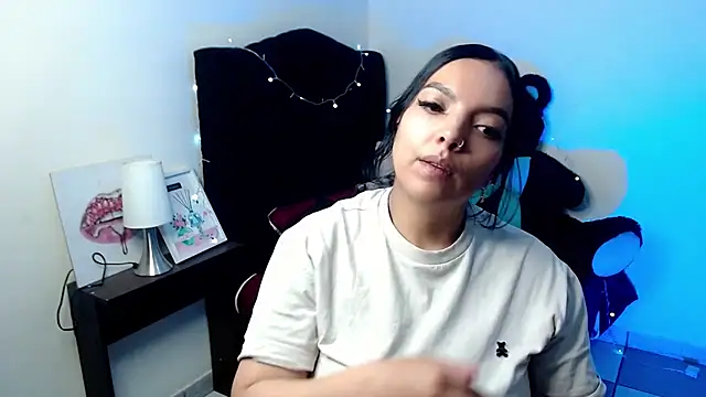 loren tits24 online show from July 4, 10:25 pm