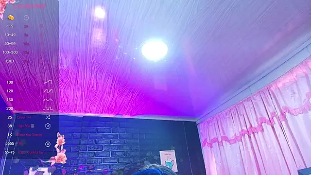 Snapshot of loren_tits24 chatting on September 17, 9:39 pm loren tits24 online show from September 17, 9:39 pm