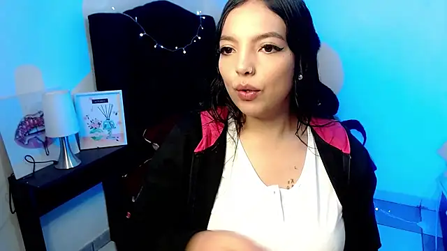 loren tits24 online show from July 9, 7:13 pm