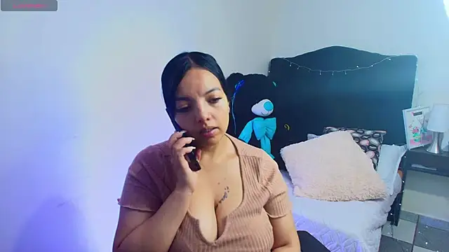 Snapshot of loren_tits24 chatting on June 9, 8:43 pm loren tits24 online show from June 9, 8:43 pm