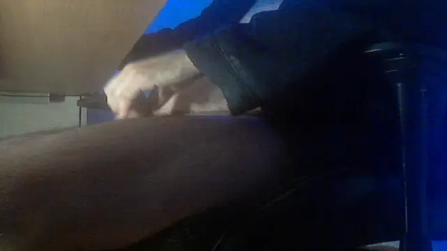 Snapshot of fanfancoquinFR chatting on November 15, 5:28 pm fanfancoquinFR online show from November 15, 5:28 pm