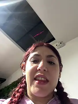 Snapshot of AnnyCherry_ chatting on October 10, 3:07 am AnnyCherry online show from October 10, 3:07 am