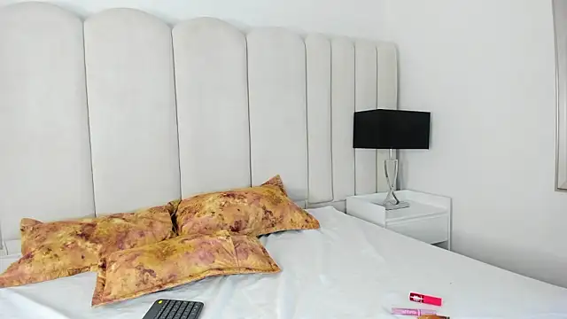 AnnyCherry  online show from February 3, 2:53 am