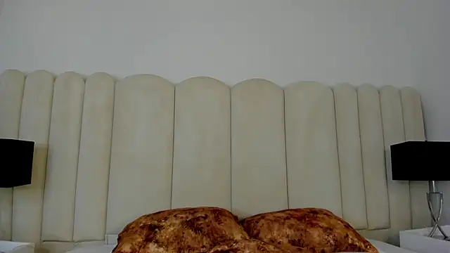 Snapshot of AnnyCherry_ chatting on September 22, 8:59 pm AnnyCherry online show from September 22, 8:59 pm