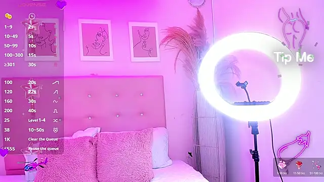 Snapshot of EIMY_BRIGHT chatting on November 12, 2:10 pm EIMY BRIGHT online show from November 12, 2:10 pm