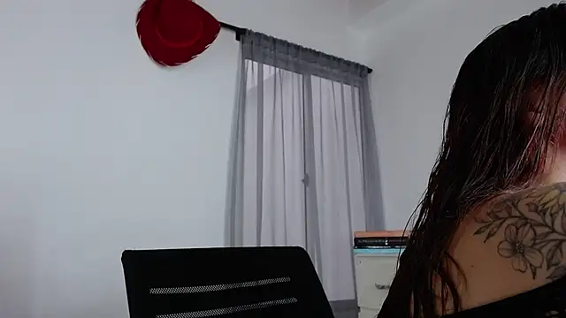 melody  bleir online show from March 3, 8:49 pm