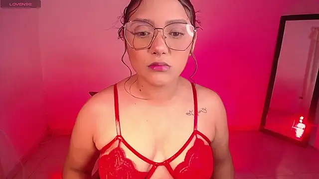 DIANEE 01 online show from September 26, 4:03 pm