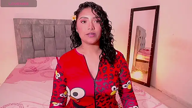 DIANEE 01 online show from March 16, 10:12 pm