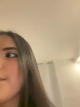 Snapshot of __Alisson_ chatting on March 10, 2:06 am Alisson online show from March 10, 2:06 am