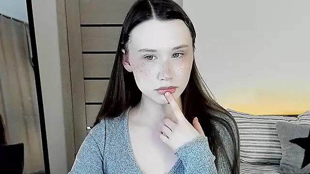 Stella Sunny online show from March 11, 11:54 pm