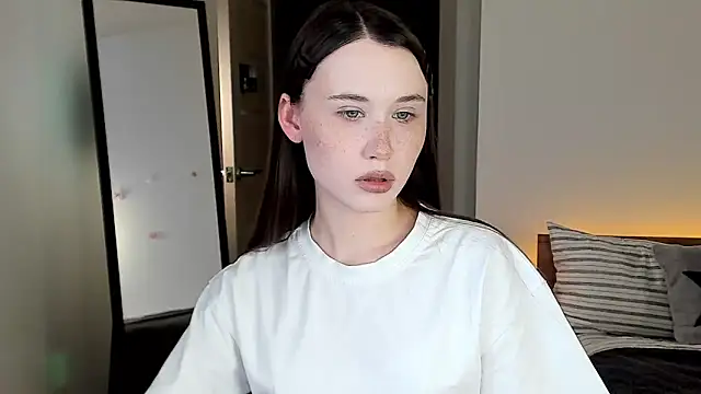 Stella Sunny online show from February 24, 3:35 pm