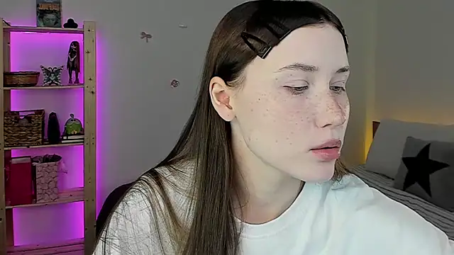 Snapshot of Stella_Sunny chatting on April 28, 11:42 pm Stella Sunny online show from April 28, 11:42 pm
