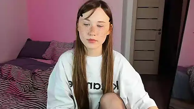 Stella Sunny online show from October 1, 7:18 pm