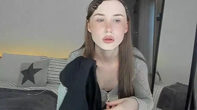 Snapshot of Stella_Sunny chatting on May 24, 4:29 pm Stella Sunny online show from May 24, 4:29 pm
