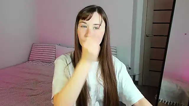 Stella Sunny online show from September 24, 4:24 pm