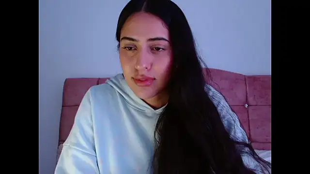 Snapshot of Paris-love chatting on October 12, 4:36 am Paris-love online show from October 12, 4:36 am
