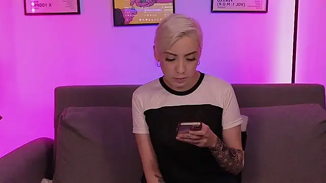 jane hart  online show from February 19, 1:24 am