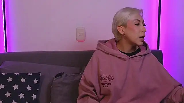 Snapshot of jane_hart_ chatting on February 27, 2:03 am jane hart online show from February 27, 2:03 am