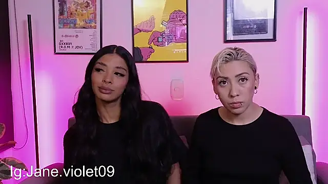 Snapshot of jane_hart_ chatting on October 12, 12:23 am jane hart online show from October 12, 12:23 am