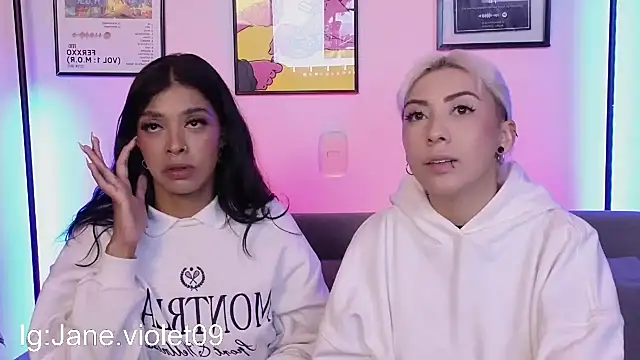 Snapshot of jane_hart_ chatting on October 9, 11:38 pm jane hart online show from October 9, 11:38 pm