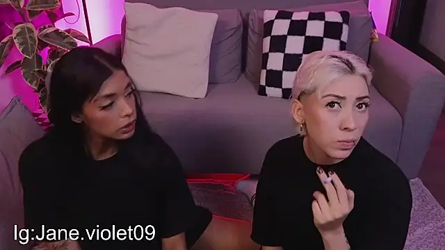 Snapshot of jane_hart_ chatting on October 17, 1:09 am jane hart online show from October 17, 1:09 am