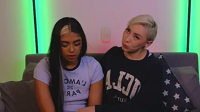 Snapshot of jane_hart_ chatting on March 7, 1:09 am jane hart online show from March 7, 1:09 am