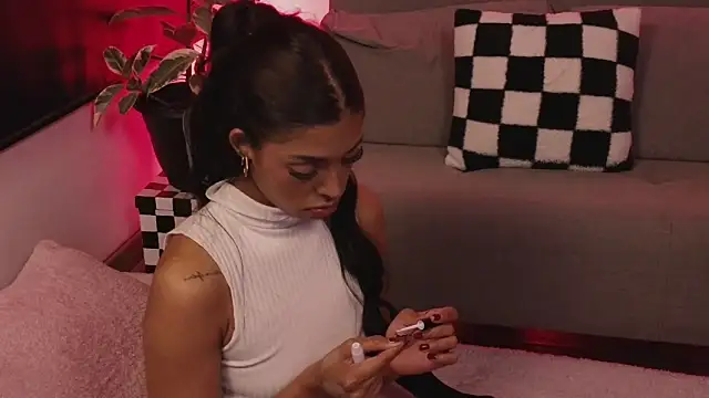 Snapshot of jane_hart_ chatting on November 16, 12:59 am jane hart online show from November 16, 12:59 am