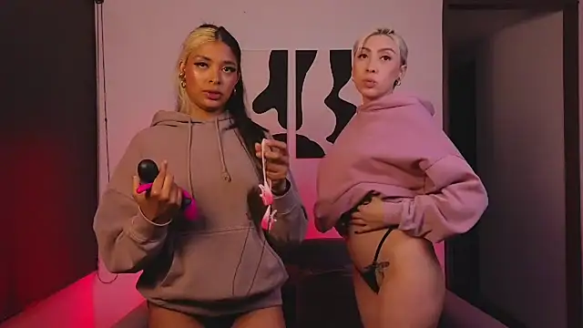 Snapshot of jane_hart_ chatting on March 18, 8:17 am jane hart online show from March 18, 8:17 am