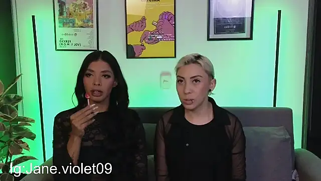 Snapshot of jane_hart_ chatting on October 22, 2:11 am jane hart online show from October 22, 2:11 am