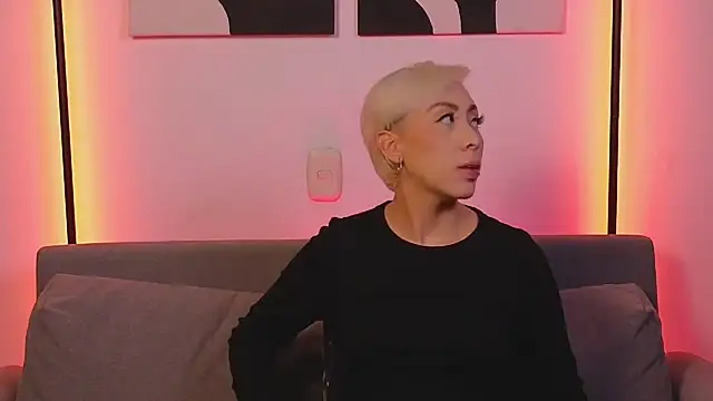 Snapshot of jane_hart_ chatting on March 10, 2:06 am jane hart online show from March 10, 2:06 am