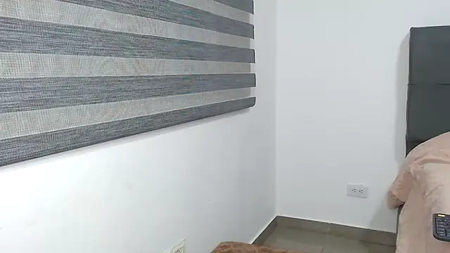 EmiliMontero online show from December 20, 1:30 am