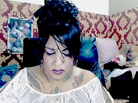 Indiancatz2 online show from October 26, 2:39 pm