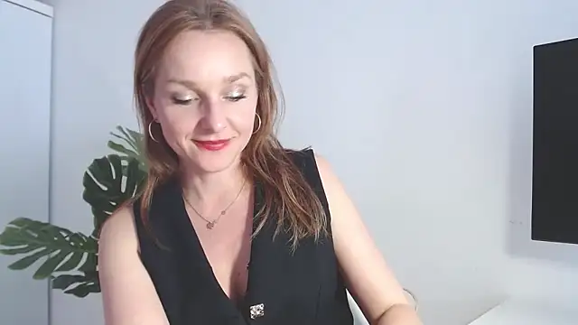 AliciaDesire online show from March 24, 3:23 pm