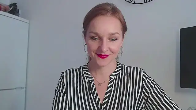 AliciaDesire online show from February 24, 10:49 am