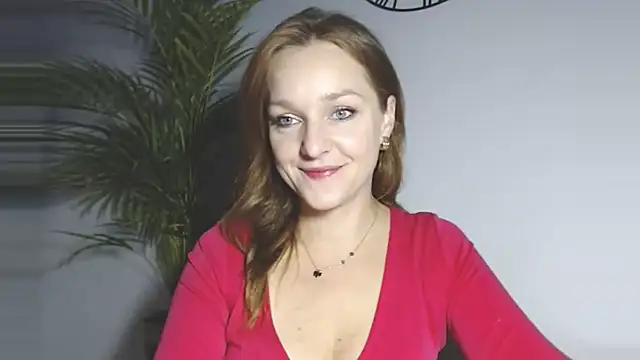 Snapshot of AliciaDesire chatting on November 14, 6:50 am AliciaDesire online show from November 14, 6:50 am