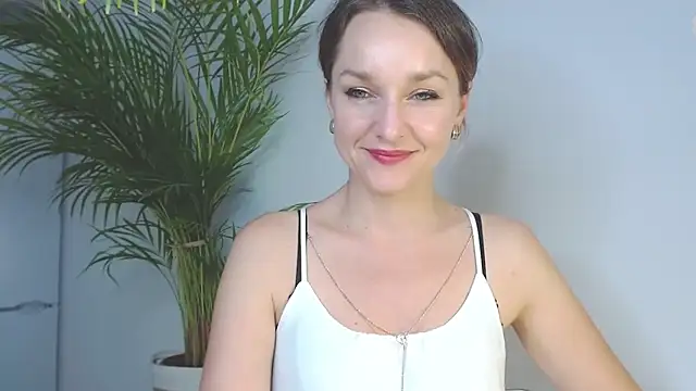 Snapshot of AliciaDesire chatting on December 3, 11:51 am AliciaDesire online show from December 3, 11:51 am