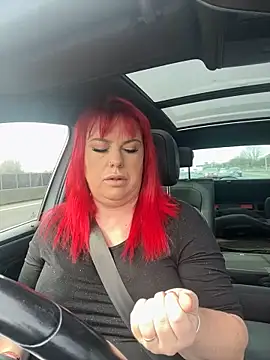 Snapshot of redxxxvixen chatting on March 8, 11:48 am redxxxvixen online show from March 8, 11:48 am