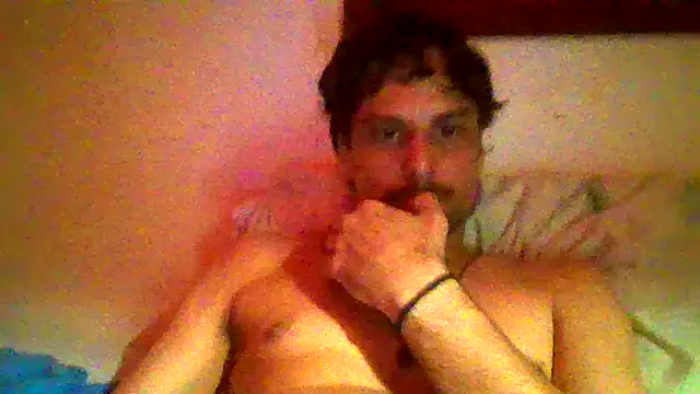 couplemilk online show from April 8, 4:47 am
