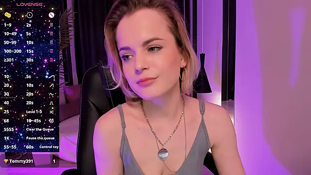Snapshot of JessicaBeverly chatting on March 3, 2:11 am JessicaBeverly online show from March 3, 2:11 am
