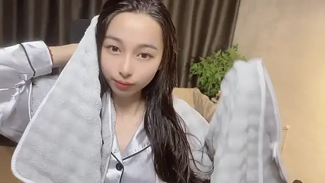 Gina-520 online show from January 18, 3:59 pm