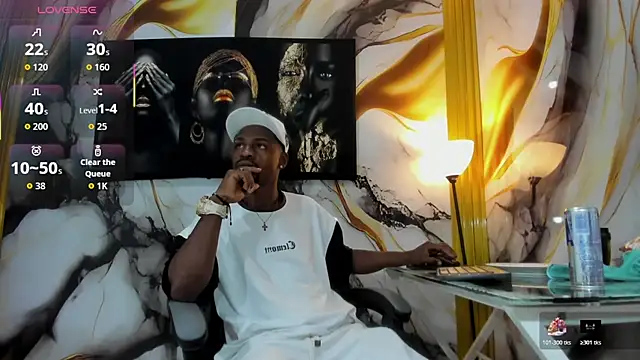 Snapshot of Thomas_shelbys chatting on November 12, 12:59 am Thomas shelbys online show from November 12, 12:59 am