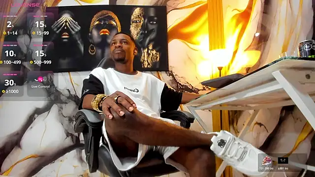 Snapshot of Thomas_shelbys chatting on November 25, 3:18 am Thomas shelbys online show from November 25, 3:18 am