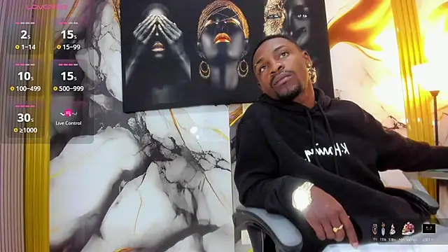 Snapshot of Thomas_shelbys chatting on December 14, 3:57 am Thomas shelbys online show from December 14, 3:57 am