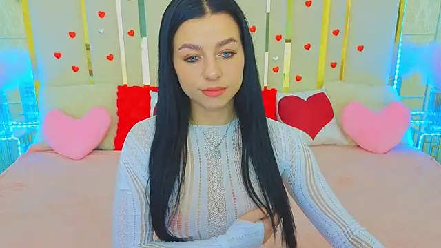 KitnissKiss online show from February 26, 8:20 pm