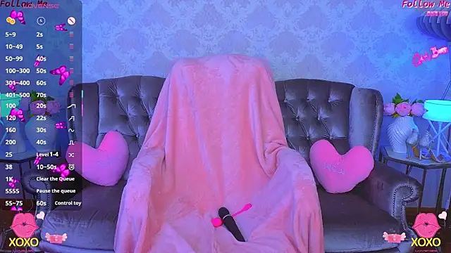 KitnissKiss online show from February 11, 8:31 pm